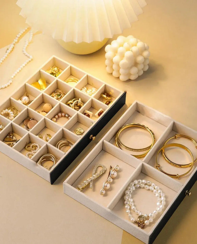 Porta joias Premium em couro - Proteja e guarde com estilo.