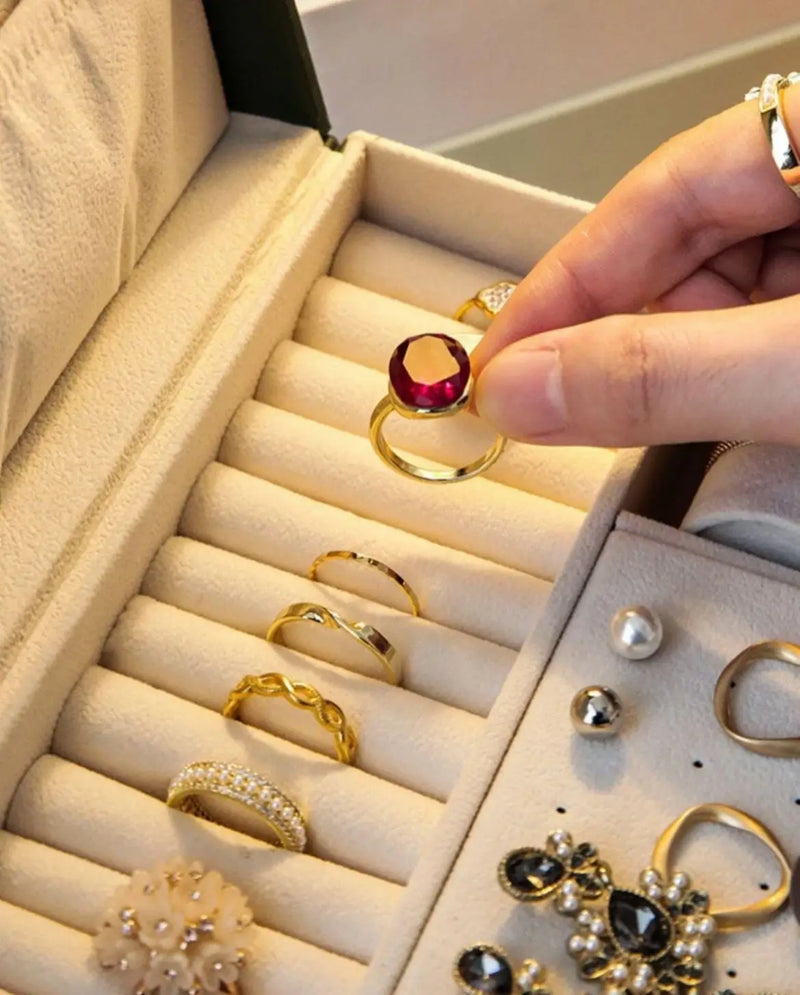 Porta joias Premium em couro - Proteja e guarde com estilo.